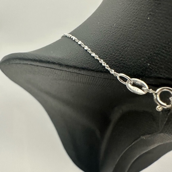 Elegant Black Fire Opal with Silver 925 Dragonfly Pendant on 925 Chain - Picture 4 of 9